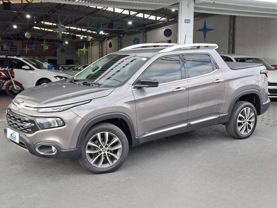 FIAT TORO 2.0 16V TURBO DIESEL ENDURANCE 4WD AT9 FIAT TORO 2.0 16V TURBO DIESEL ENDURANCE 4WD AT9